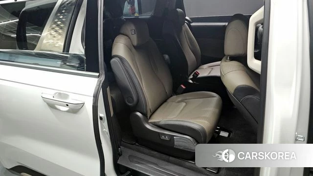 Kia The New Carnival 4th Generation 2025 Белый из Кореи, фото 2