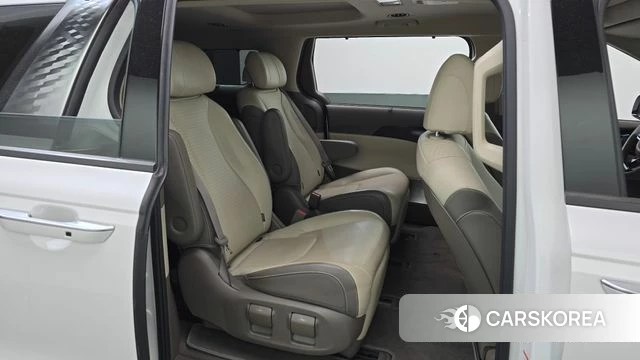 Kia Carnival 4th generation 2021 Белый из Кореи, фото 2