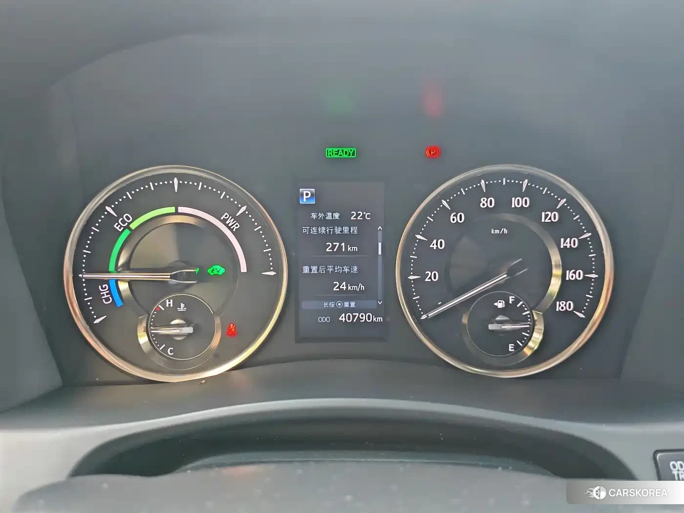 Toyota Vellfire 2022 Белый из Китая, фото 2