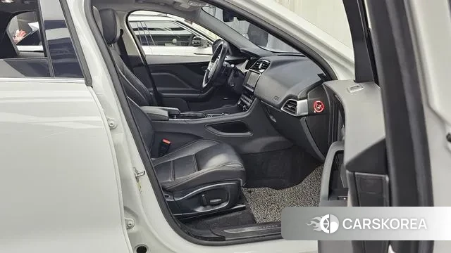 Jaguar F-PACE 2018 Белый из Кореи, фото 2