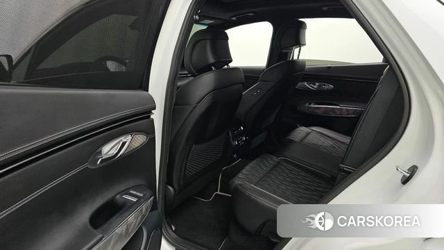 Genesis GV70 2022 Белый из Кореи, фото 2