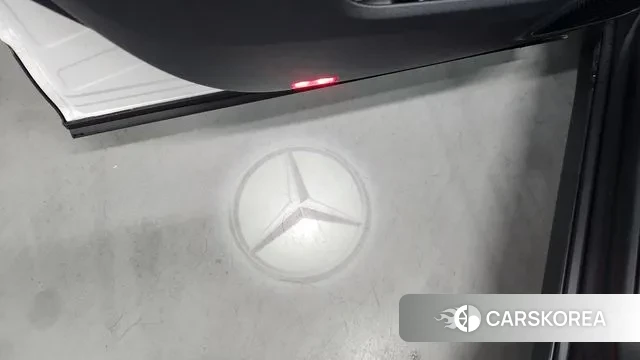 Mercedes-Benz EQB X243 2025 Белый из Кореи, фото 2