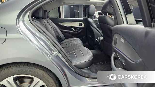 Mercedes-Benz E-Class W213 2019 Серый из Кореи, фото 2