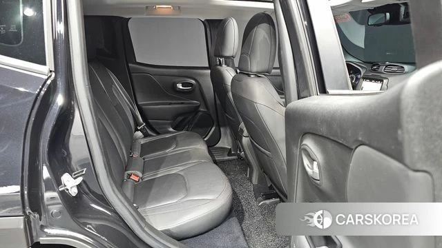 Jeep Renegade 2021 Черный из Кореи, фото 2