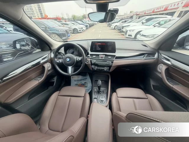 BMW X1 2021 Белый из Китая, фото 2