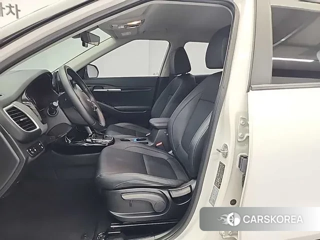 Kia Seltos 2022 Белый из Кореи, фото 2