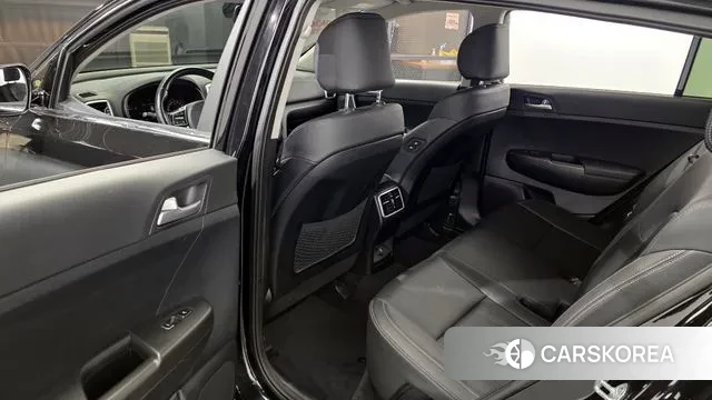 Kia Sportage The Bold 2021 Черный из Кореи, фото 2