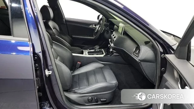 Kia Stinger id 3736935 из Кореи 2