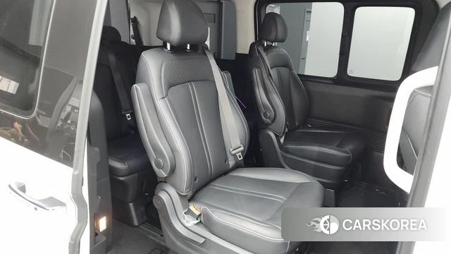 Hyundai Staria 2025 Белый из Кореи, фото 2