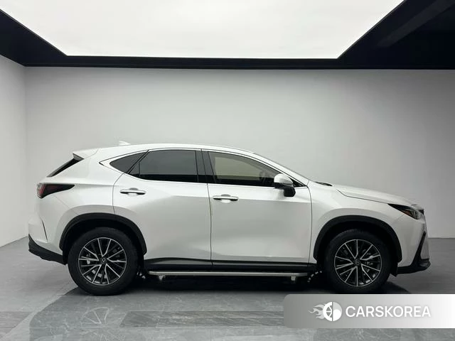 Lexus NX 2023 Белый из Китая, фото 2