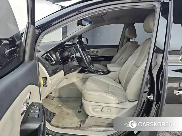 Kia The New Carnival 2018 Черный из Кореи, фото 2
