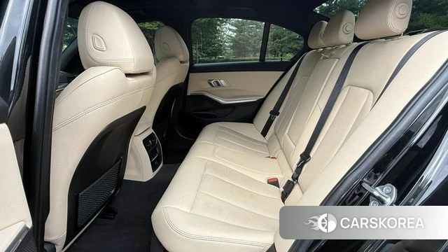 BMW 3 Series (G20) 2022 Черный из Кореи, фото 2