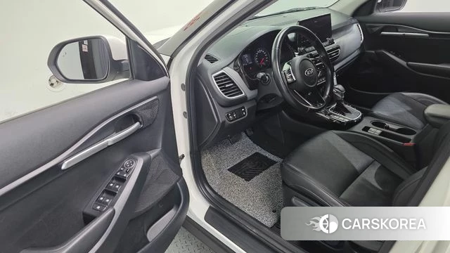 Kia Seltos 2021 Белый из Кореи, фото 2