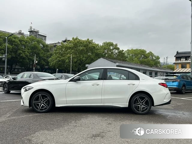 Mercedes-Benz Class C 2024 Белый из Китая, фото 2