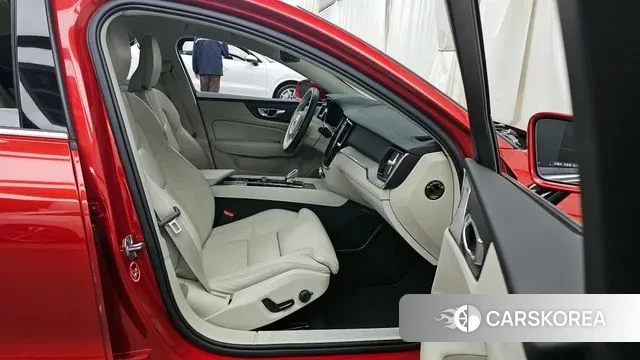 Volvo S60 3rd generation 2020 Красный из Кореи, фото 2