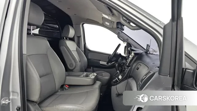 Hyundai The New Grand Starex 2019 Серебряный из Кореи, фото 2