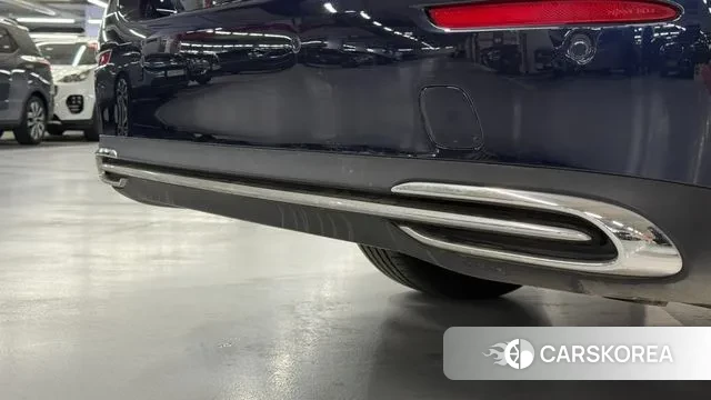 Mercedes-Benz E-Class W214 2025 Синий из Кореи, фото 2