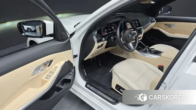 BMW 3 Series (G20) 2022 Белый из Кореи, фото 2