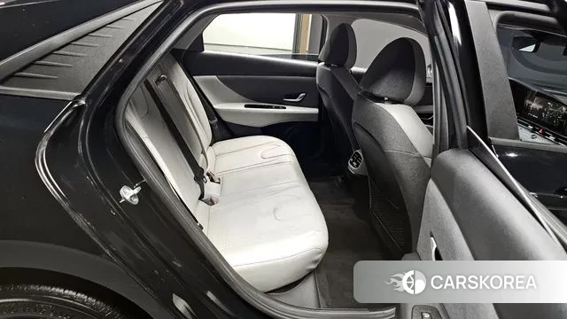 Hyundai Avante (CN7) 2023 Черный из Кореи, фото 2