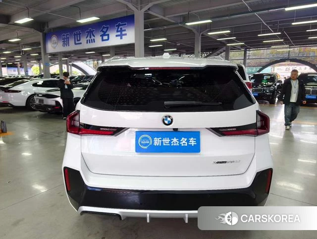 BMW X1 2024 Белый из Китая, фото 2