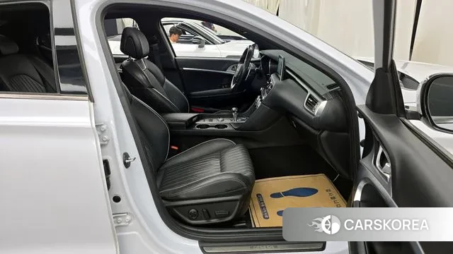 Genesis G70 2018 Белый из Кореи, фото 2