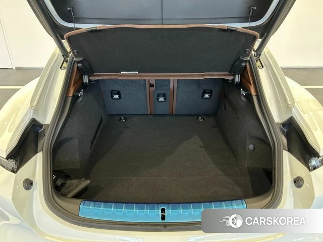 Porsche Taycan 2025 Белый из Кореи, фото 2