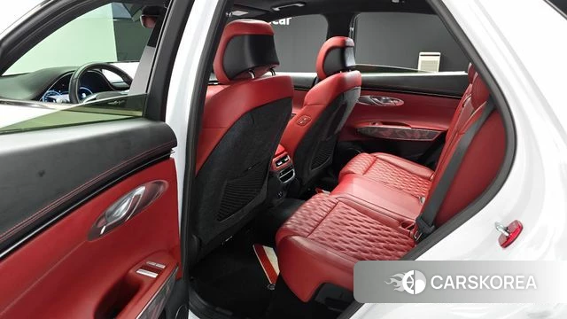 Genesis GV70 2021 Белый из Кореи, фото 2