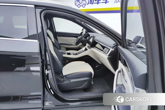 BYD Song PLUS DM 2023 Черный из Китая, фото 2