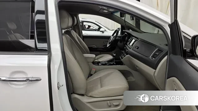 Kia The New Carnival 2018 Белый из Кореи, фото 2