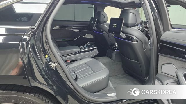 Audi A8 (D5) 2021 Черный из Кореи, фото 2