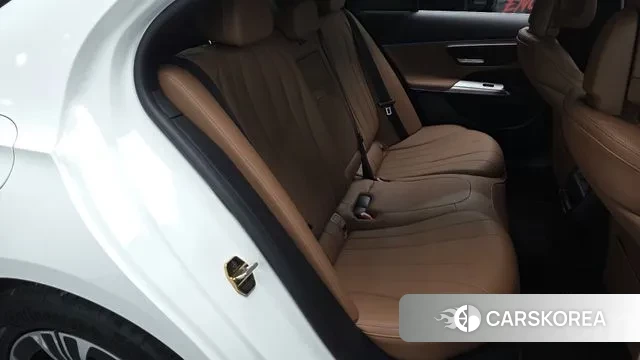 Mercedes-Benz E-Class W214 2024 Белый из Кореи, фото 2