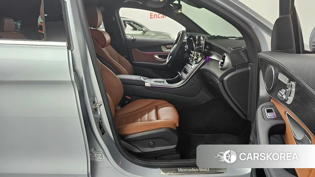 Mercedes-Benz GLC-Class X253 2023 Серебристо-серый из Кореи, фото 2