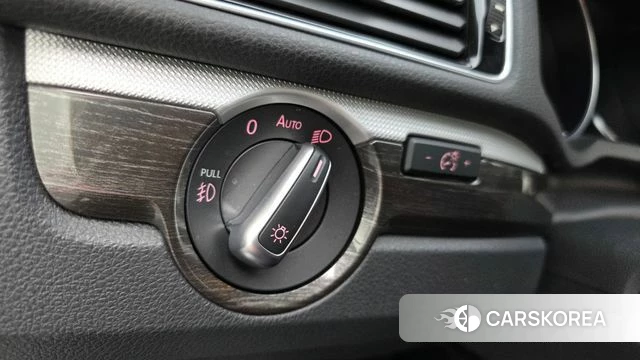 Volkswagen The New Passat 2018 Черный из Кореи, фото 2