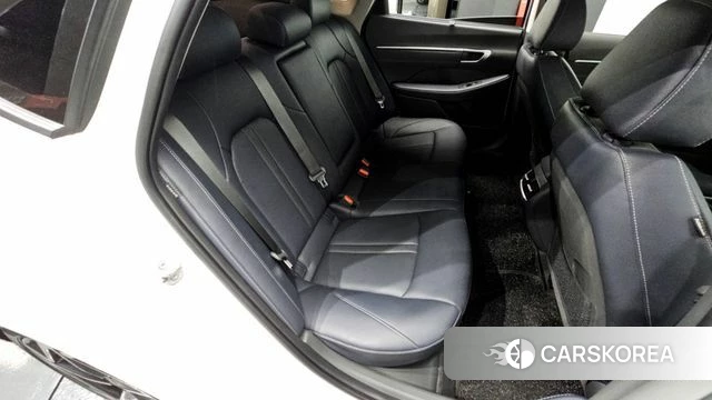 Hyundai Sonata D Edge Hybrid (DN8) 2023 Белый из Кореи, фото 2