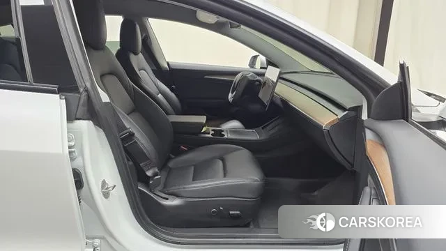 Tesla Model 3 2021 Белый из Кореи, фото 2