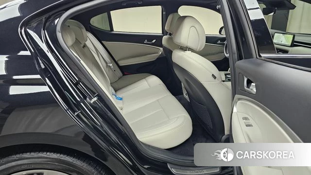 Genesis The New G70 2024 Черный из Кореи, фото 2
