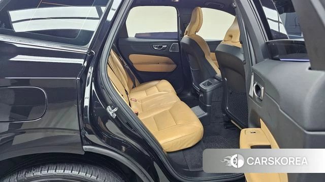Volvo XC60 second Generation 2019 Черный из Кореи, фото 2