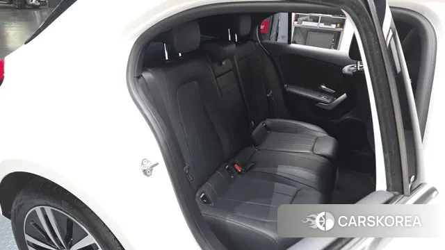 Mercedes-Benz A-Class W177 2022 Белый из Кореи, фото 2