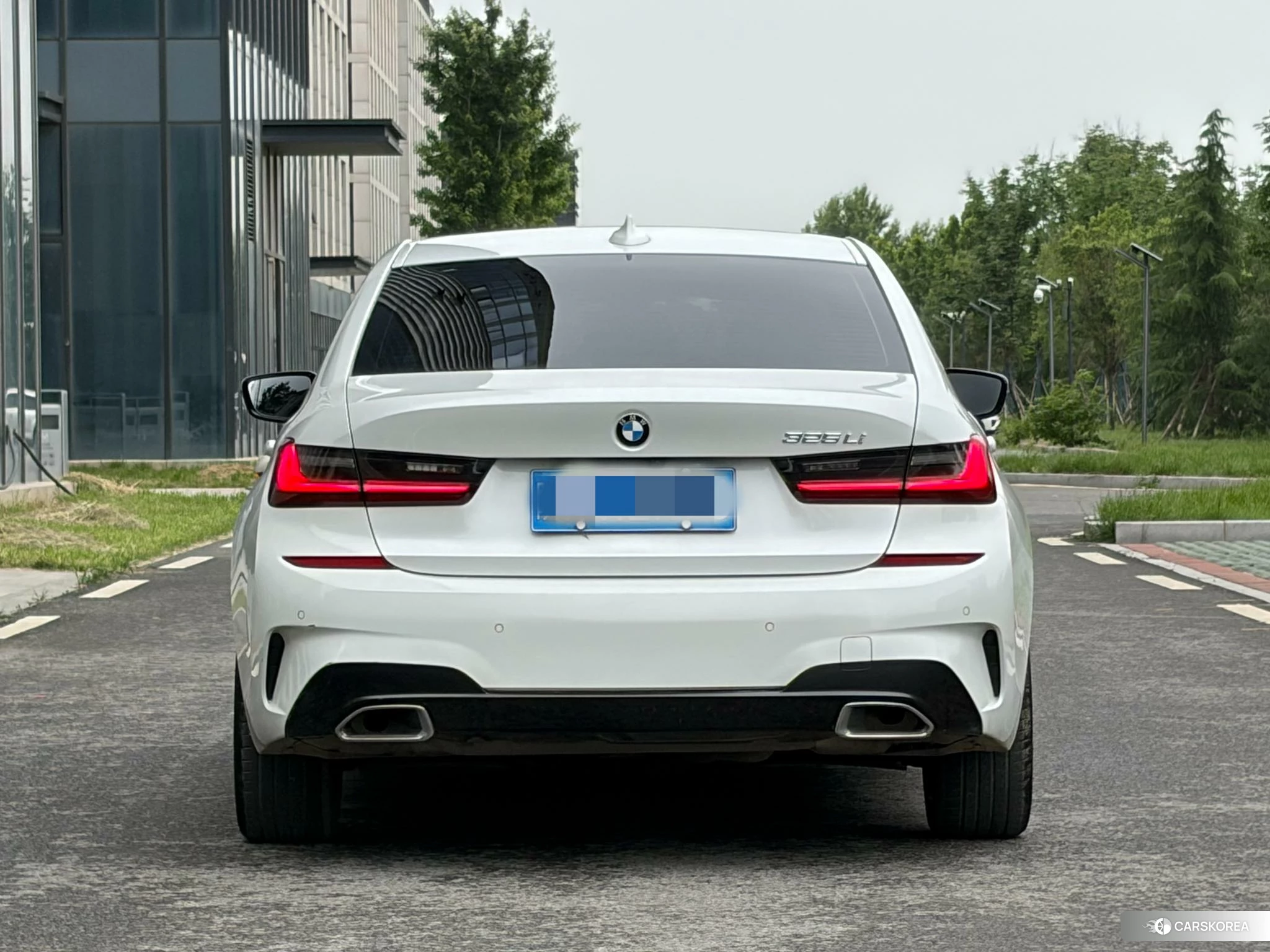 BMW 3 series 2022 Белый из Китая, фото 2