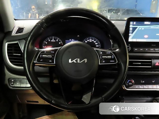 Kia Seltos 2021 Белый из Кореи, фото 2