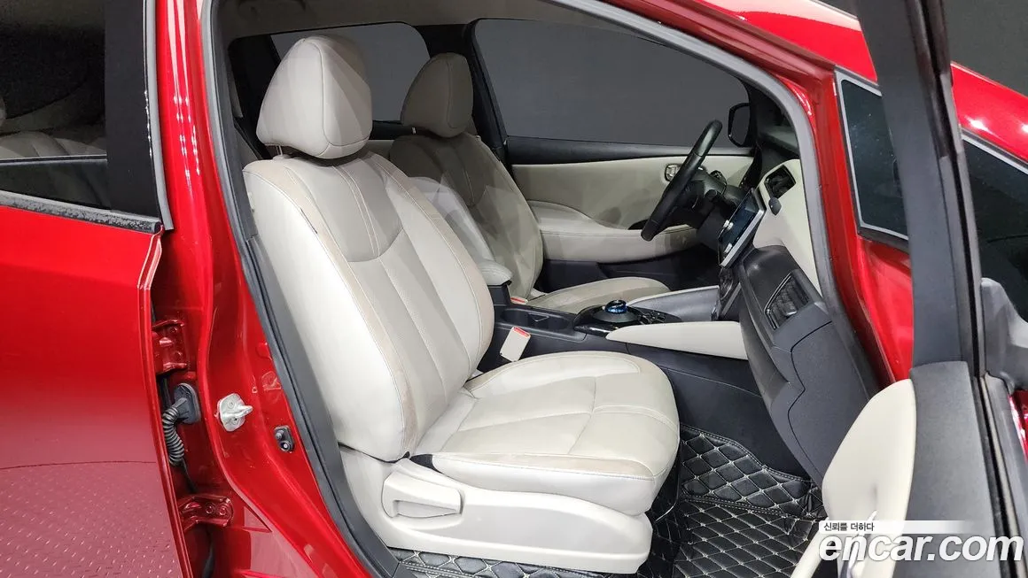 Nissan Leaf (ZE1) 2019 Красный из Кореи, фото 2