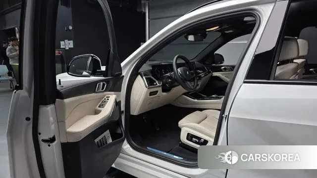 BMW X5 (G05) 2025 Белый из Кореи, фото 2