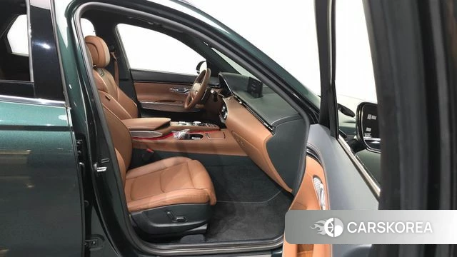Genesis GV70 2021 Зеленый из Кореи, фото 2
