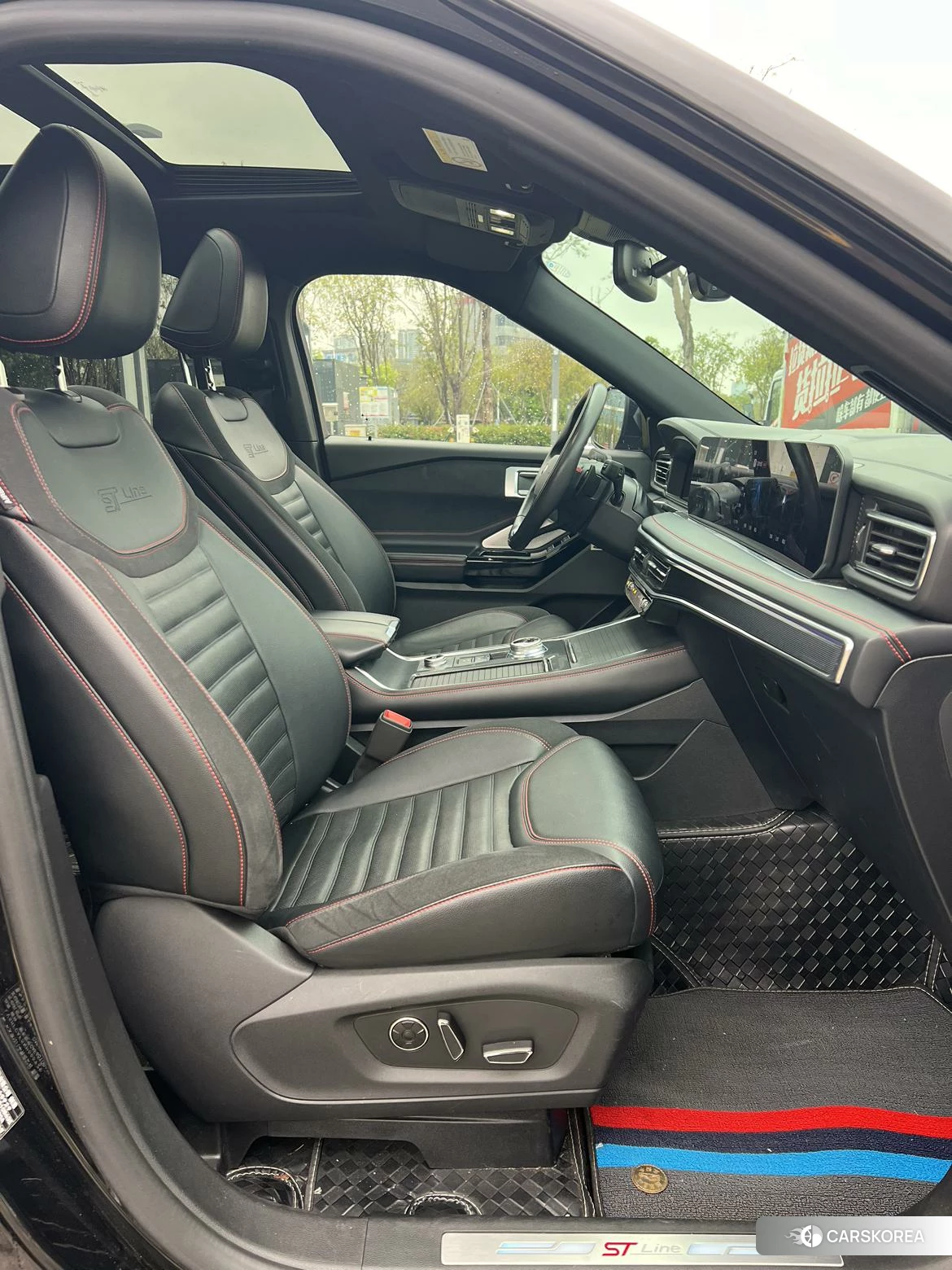 Ford Explorer 2022 Черный из Китая, фото 2