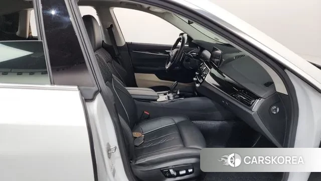 BMW 6 Series GT (G32) 2019 Белый из Кореи, фото 2