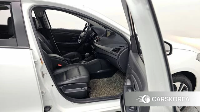 Renault Korea (Samsung) SM3 Neo 2019 Белый из Кореи, фото 2