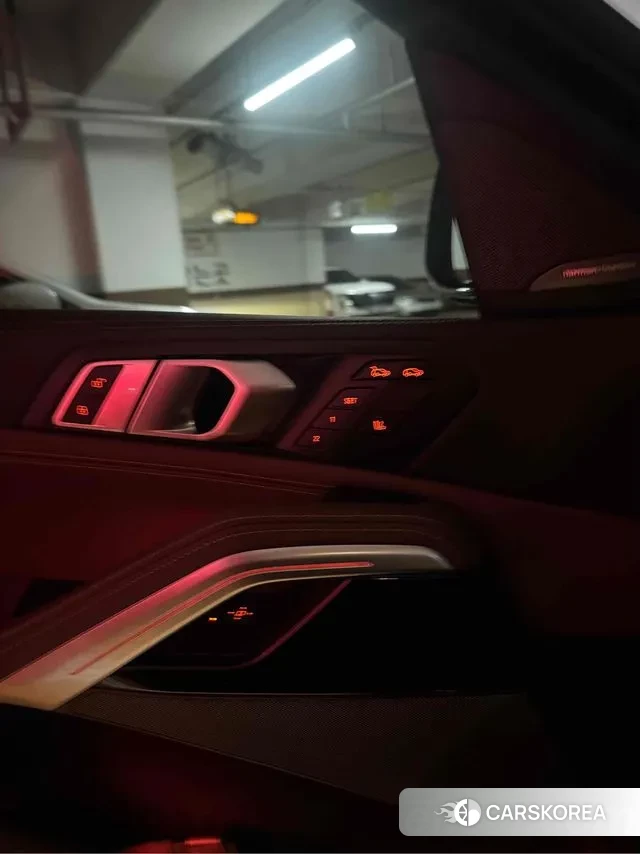 BMW X6 (G06) 2025 Черный из Кореи, фото 2