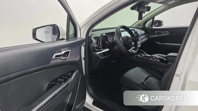 Kia Sportage 5th Generation Hybrid 2022 Белый из Кореи, фото 2