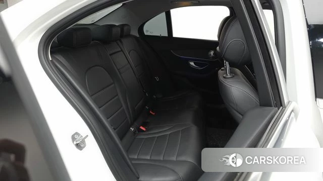 Mercedes-Benz C-Class W205 2019 Белый из Кореи, фото 2