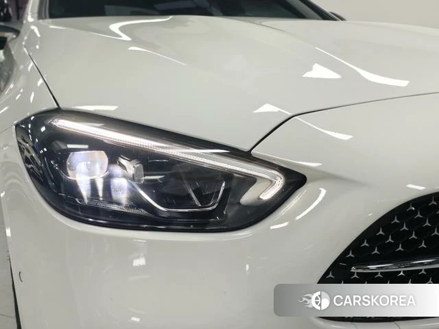 Mercedes-Benz Class C 2024 Белый из Китая, фото 2
